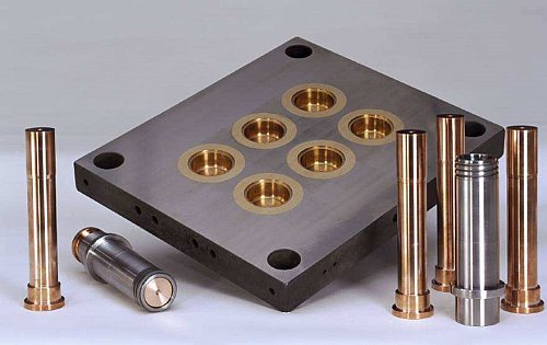Schmelzmetall AG - 6-fach Schraubkappenwerkzeug Schmelzmetall AG - 6-fach Schraubkappenwerkzeug