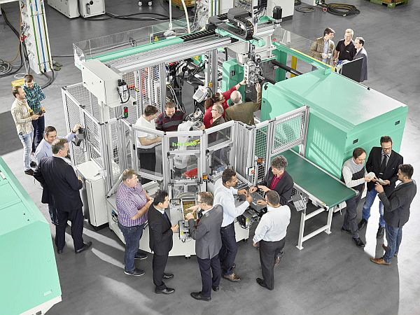 ARBURG - Team Turnkey ARBURG - Team Turnkey