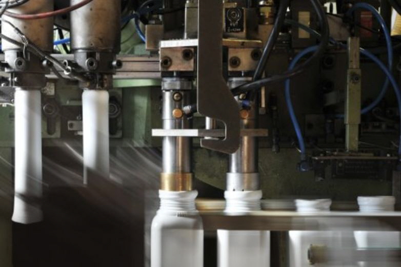 Vogel Verpackungen - extrusionsgeblasene Flaschen und Dosen Vogel Verpackungen - extrusionsgeblasene Flaschen und Dosen
