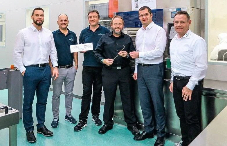 Samaplast - Schweiz-österreichisches Teamwork Samaplast - Schweiz-österreichisches Teamwork